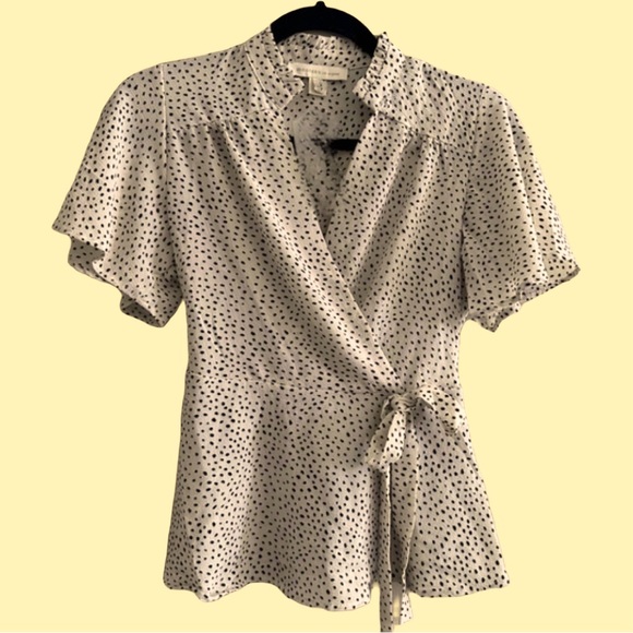 Beautiful Cream and black and cream Blouse Top - Picture 1 of 4